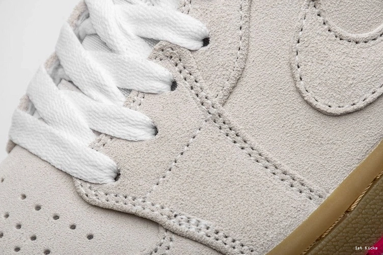 Pink Jordan Gum Hyper 553558-119  1 Low White 0308